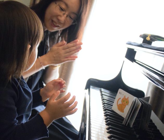 3歳からはじめられる♪柏原ピアノ・音感教室を取材