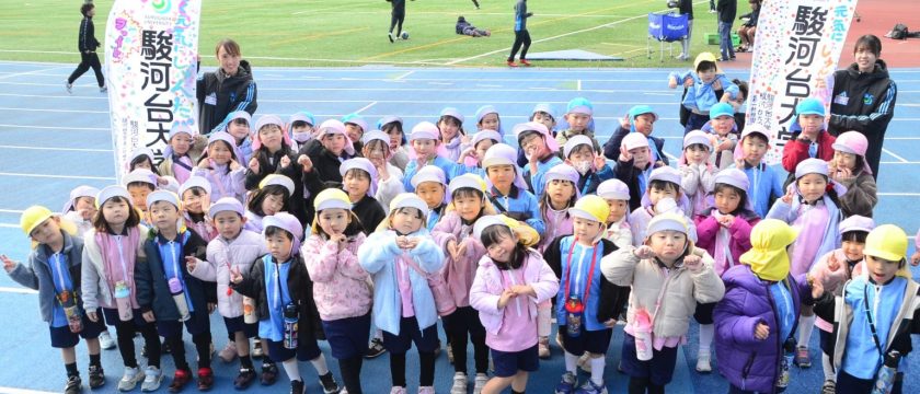 幼児期に多様な経験を　駿河台大学とトーベ・ヤンソンへ遠足！