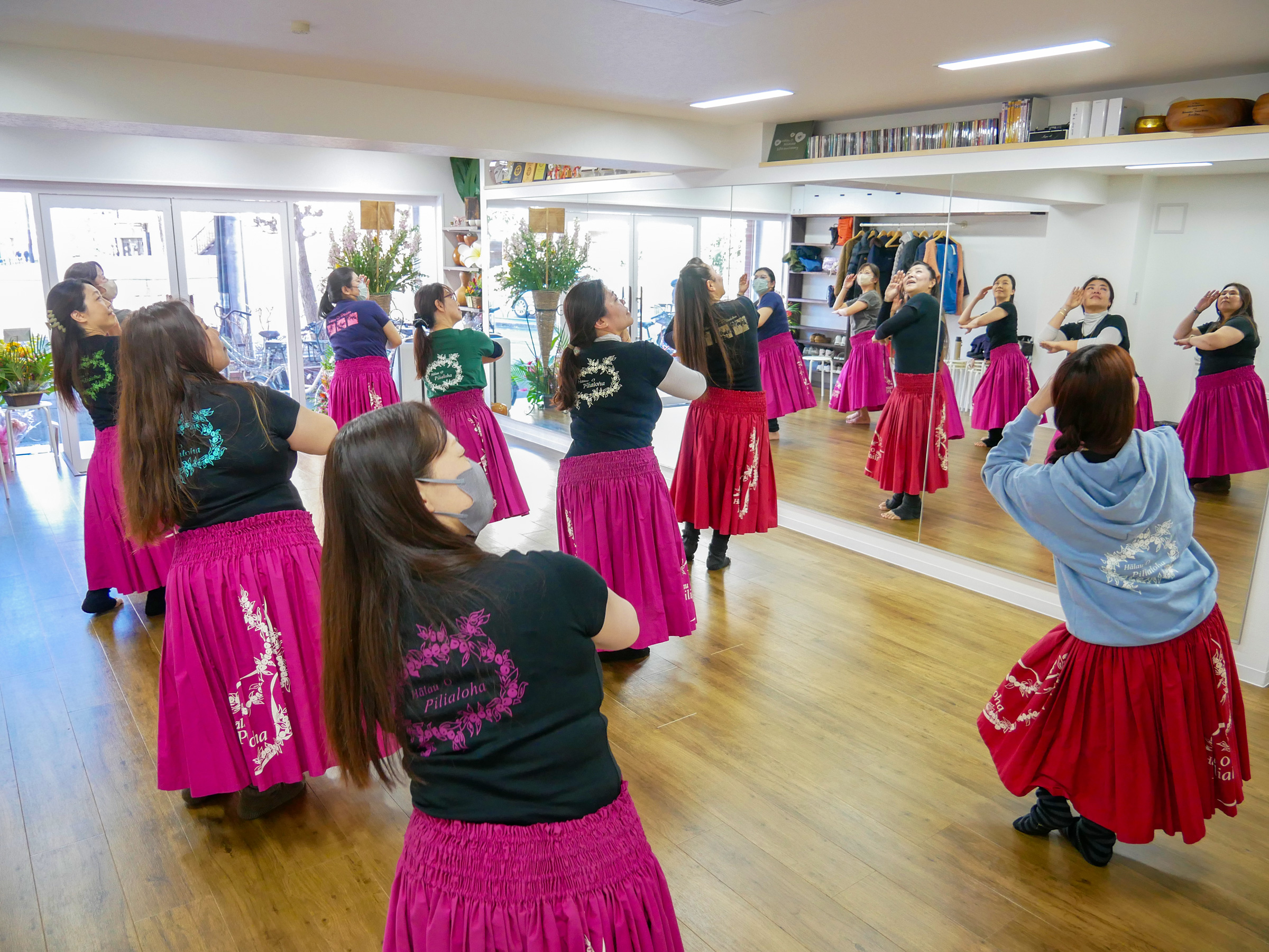国領駅から徒歩5分！フラダンス教室「ハーラウ オ ピリアロハ」が移転オープン