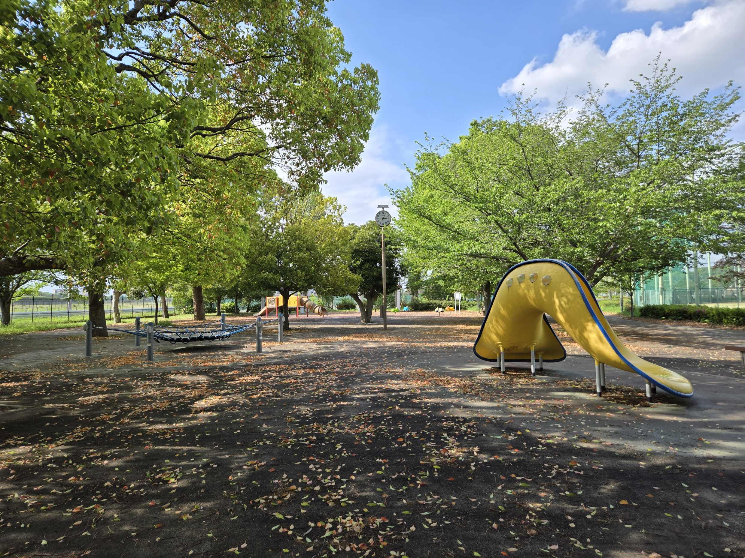 武蔵野の森公園の遊具広場